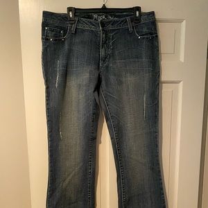 Rock by Wrangler 13x34